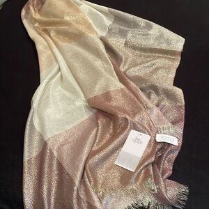 NWT Metalic Scraf